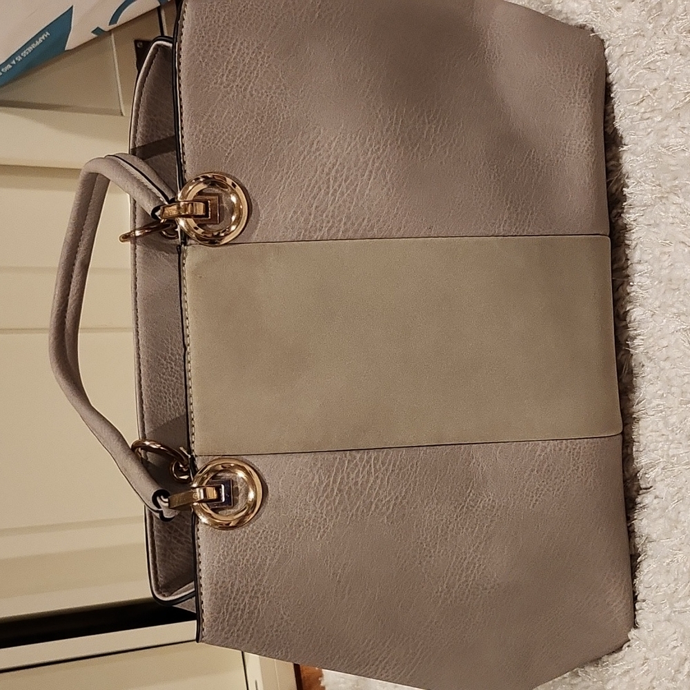 Grey leather shoulder bag